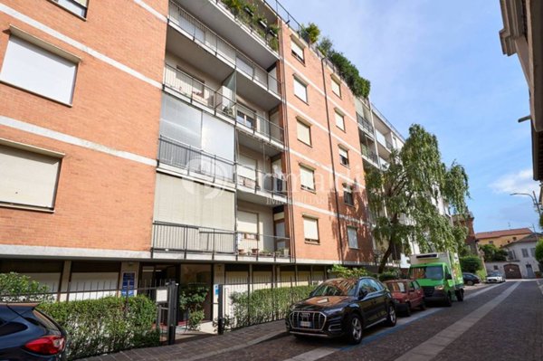appartamento in vendita a Monza in zona Centro Storico