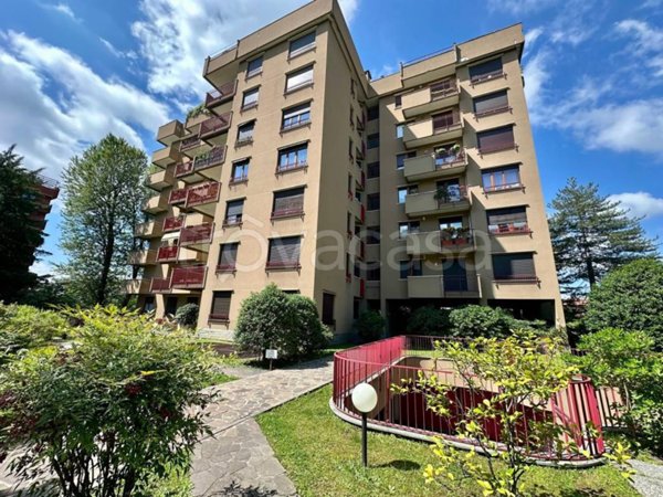 appartamento in vendita a Monza in zona Ospedale San Gerardo