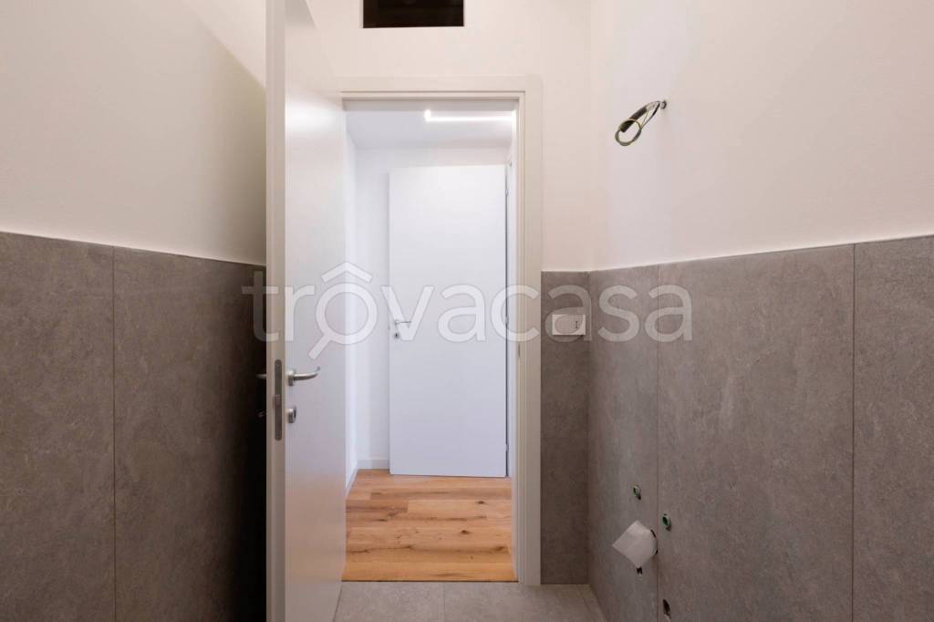 appartamento in vendita a Monza in zona Centro Storico