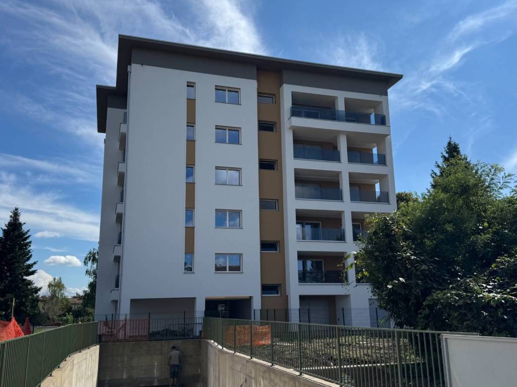 appartamento in vendita a Monza in zona Ospedale San Gerardo