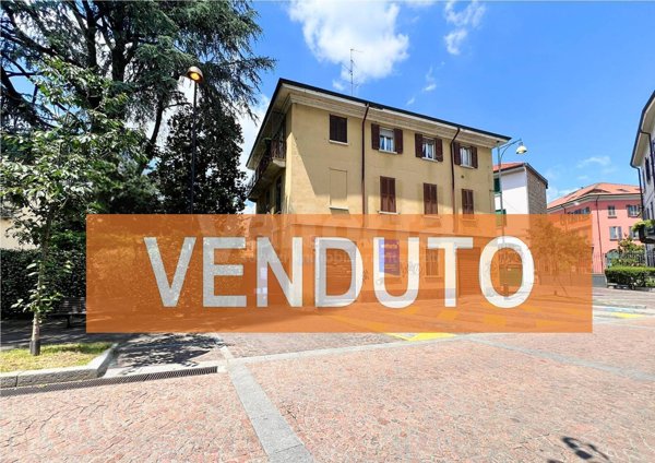 casa indipendente in vendita a Monza in zona Centro Storico