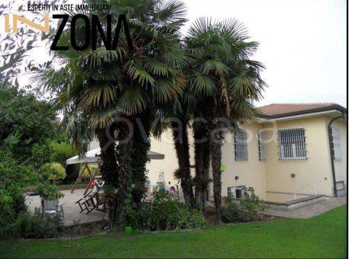 casa indipendente in vendita a Monza