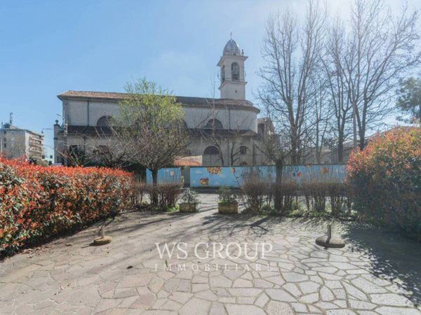 negozio in vendita a Monza