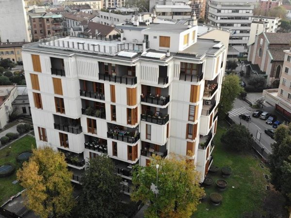 appartamento in vendita a Monza in zona Centro Storico