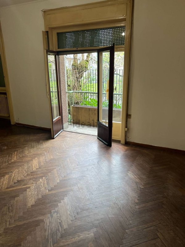 appartamento in vendita a Monza in zona Centro Storico