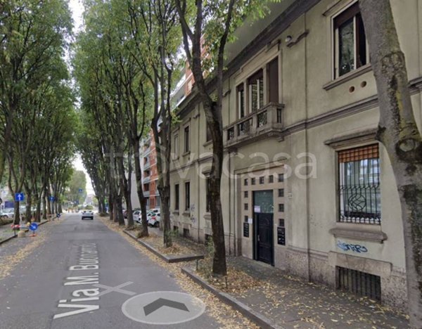 locale commerciale in vendita a Monza in zona Centro Storico