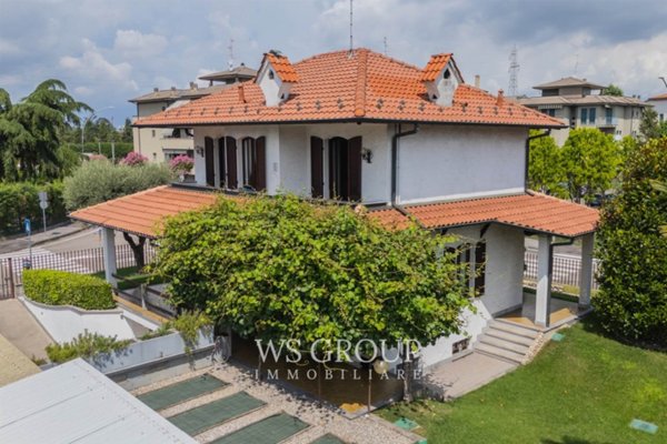casa indipendente in vendita a Monza in zona Centro Storico