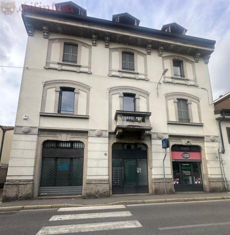negozio in vendita a Monza