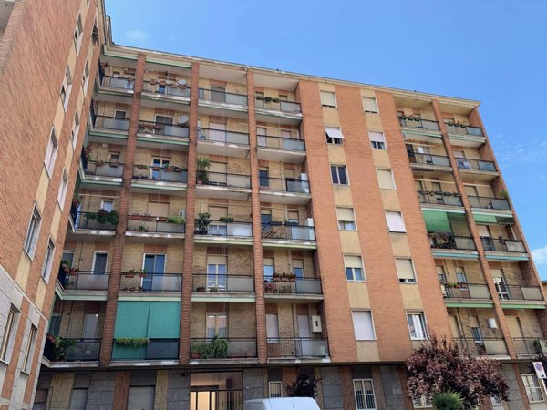 appartamento in vendita a Monza in zona Centro Storico