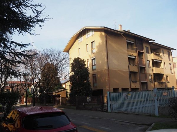 appartamento in vendita a Monza in zona Ospedale San Gerardo