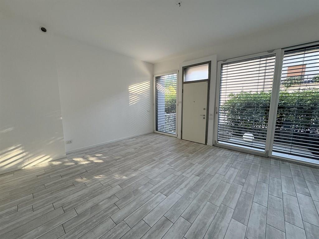 appartamento in vendita a Monza in zona Centro Storico