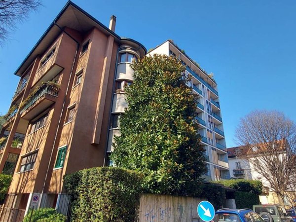 appartamento in vendita a Monza in zona Centro Storico