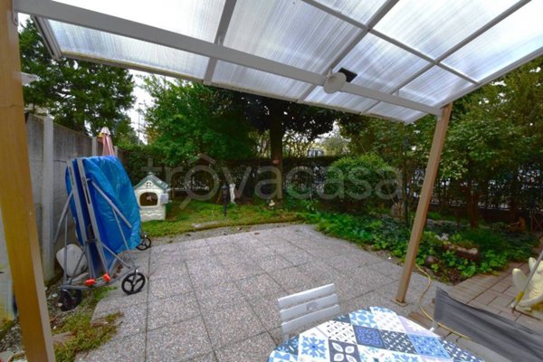 casa indipendente in vendita a Monza in zona Ospedale San Gerardo