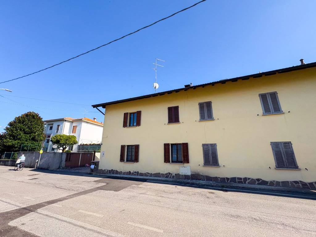 casa indipendente in vendita a Monza in zona Ospedale San Gerardo