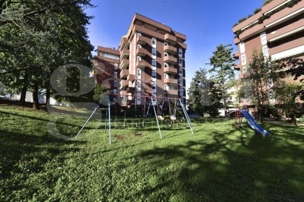 appartamento in vendita a Monza in zona Centro Storico