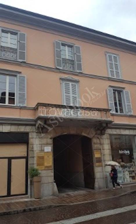 appartamento in vendita a Monza in zona Centro Storico