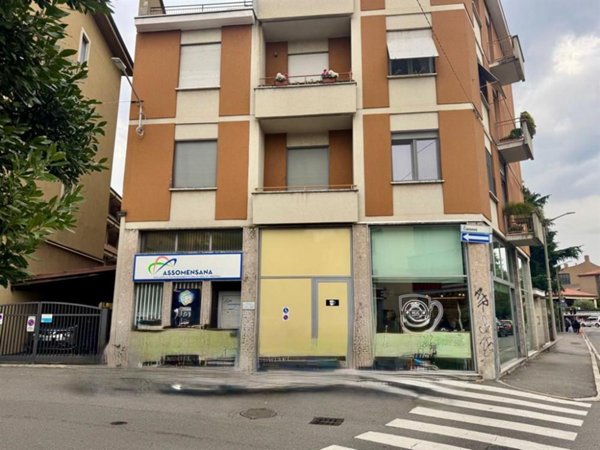 appartamento in vendita a Monza in zona Centro Storico