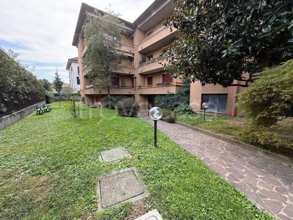 appartamento in vendita a Monza in zona Ospedale San Gerardo
