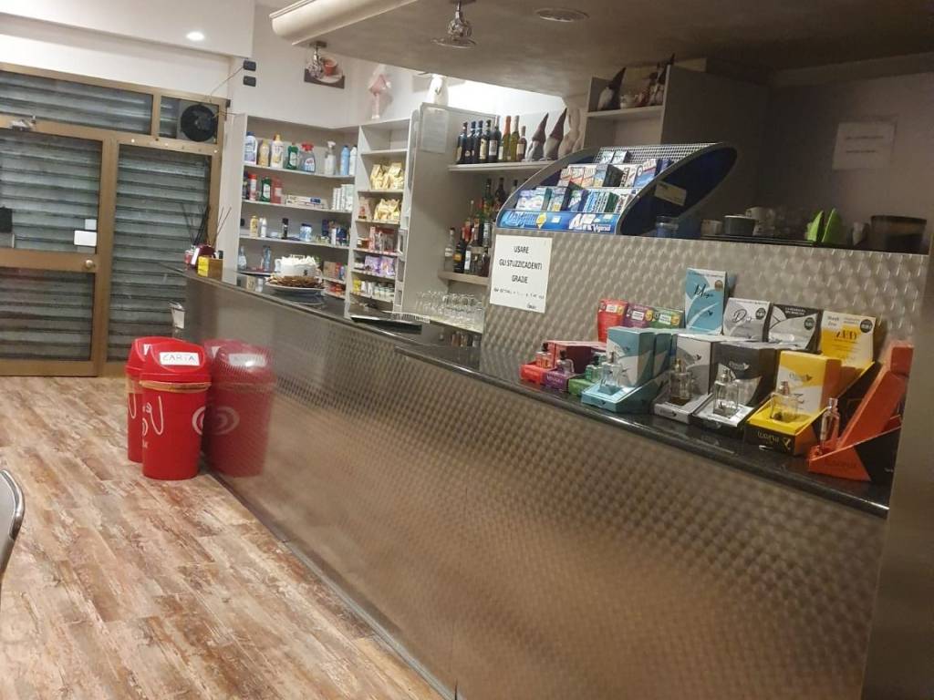 negozio in vendita a Monza