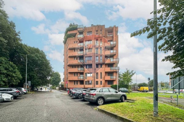 appartamento in vendita a Monza in zona Ospedale San Gerardo