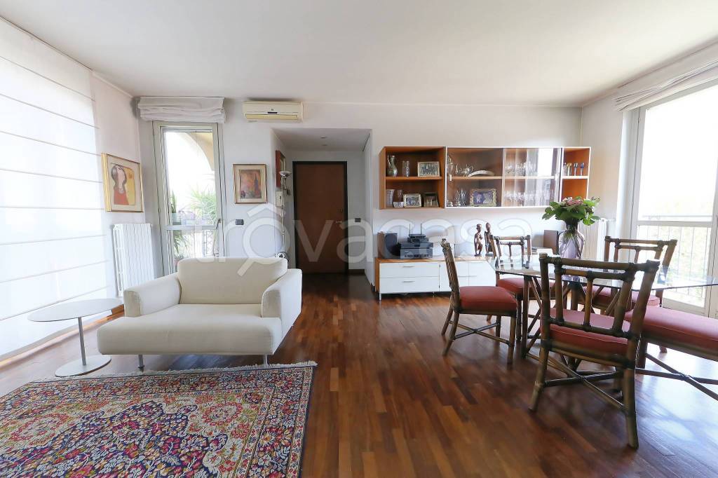 appartamento in vendita a Monza