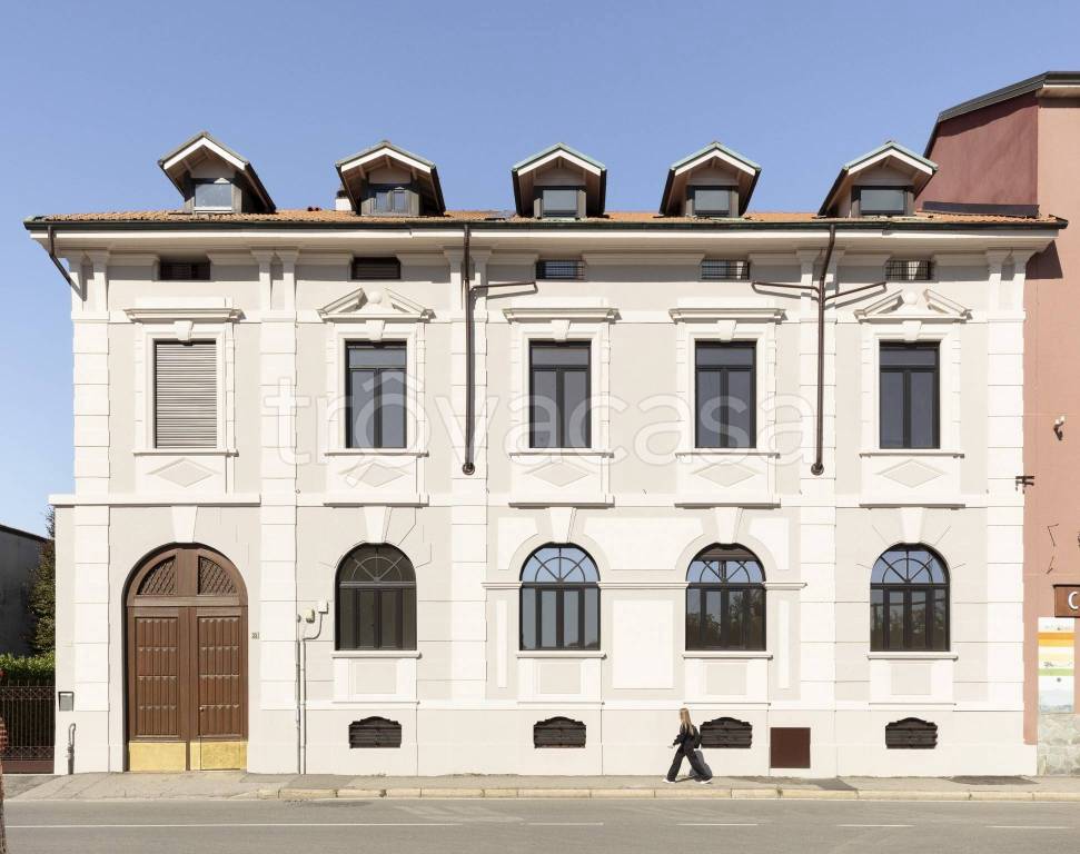 appartamento in vendita a Monza in zona Centro Storico