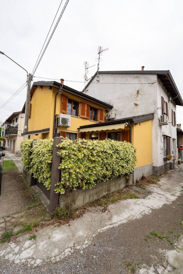 casa indipendente in vendita a Monza in zona Centro Storico