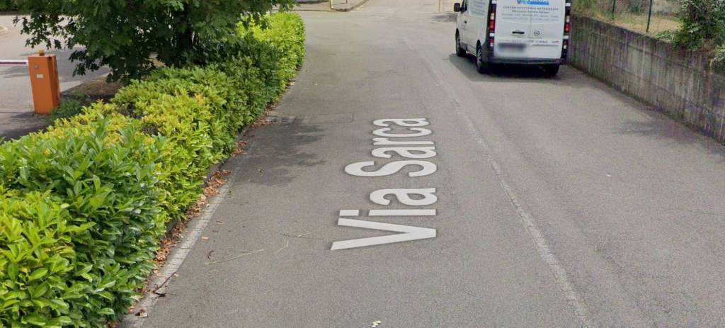 locale commerciale in vendita a Monza