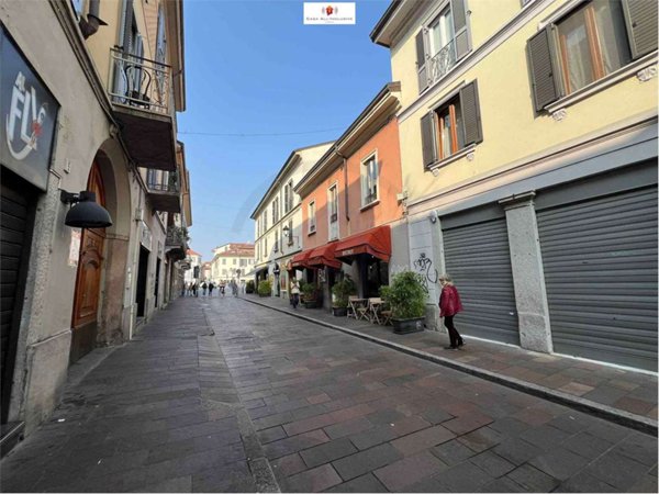 appartamento in vendita a Monza in zona Centro Storico