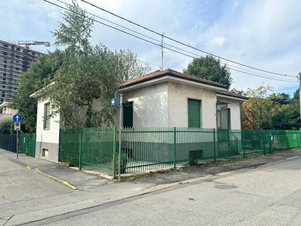 casa indipendente in vendita a Monza