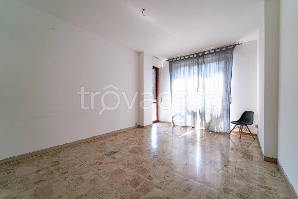 appartamento in vendita a Monza in zona Centro Storico