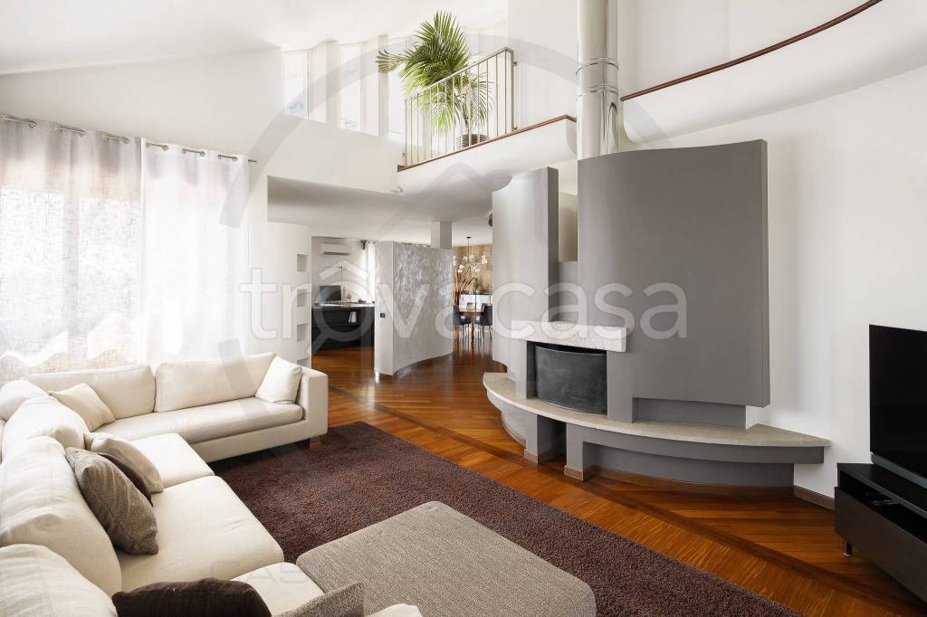 appartamento in vendita a Monza in zona Ospedale San Gerardo