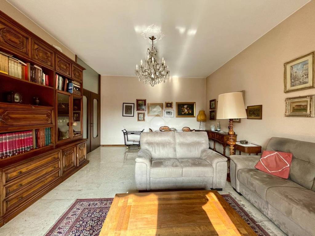 appartamento in vendita a Monza