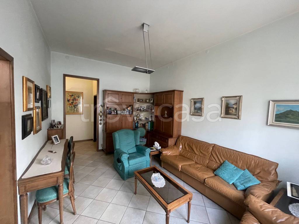 appartamento in vendita a Monza in zona Centro Storico