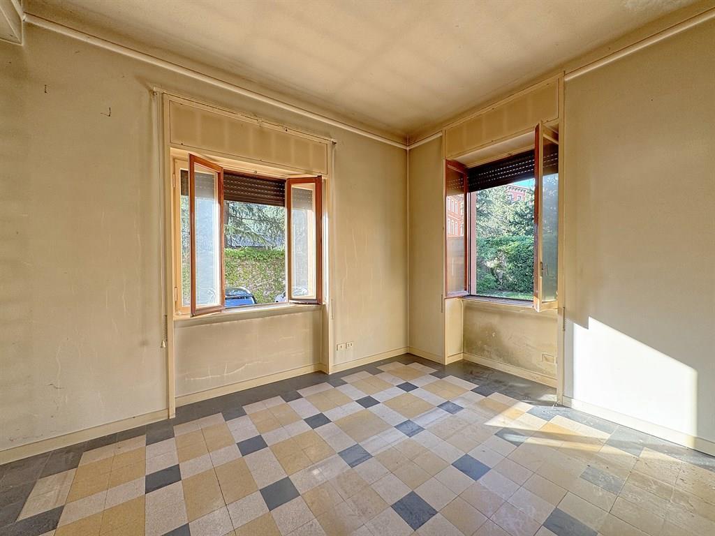 appartamento in vendita a Monza in zona Centro Storico