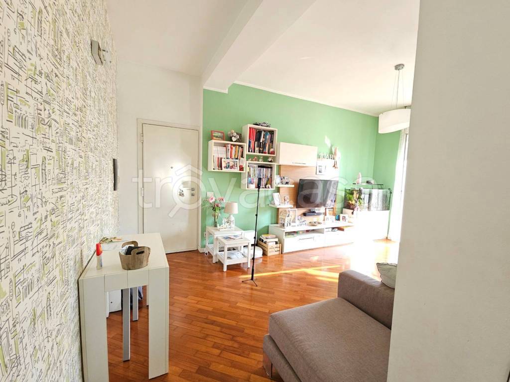 appartamento in vendita a Monza in zona Ospedale San Gerardo