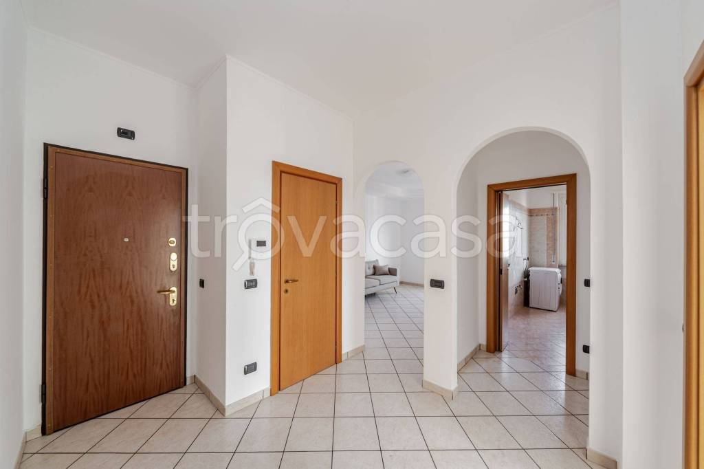 appartamento in vendita a Monza in zona Centro Storico