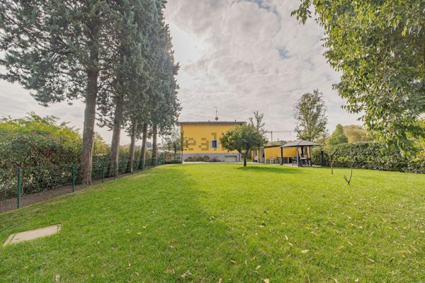casa indipendente in vendita a Monza