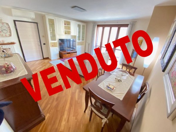 appartamento in vendita a Monza in zona Centro Storico