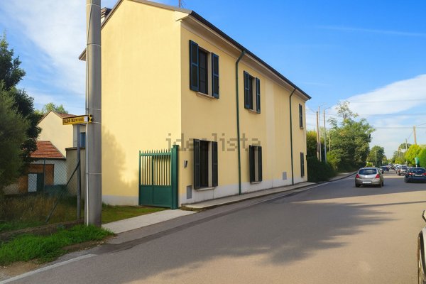 casa indipendente in vendita a Monza