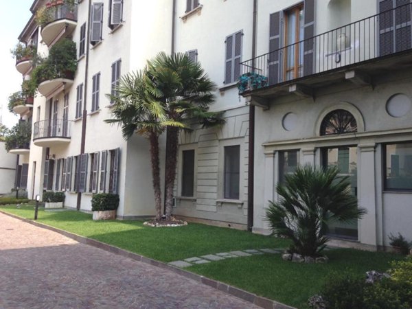 appartamento in vendita a Monza in zona Centro Storico