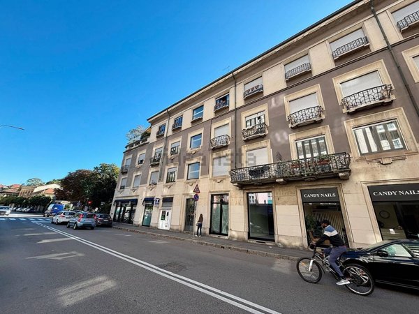appartamento in vendita a Monza in zona Centro Storico