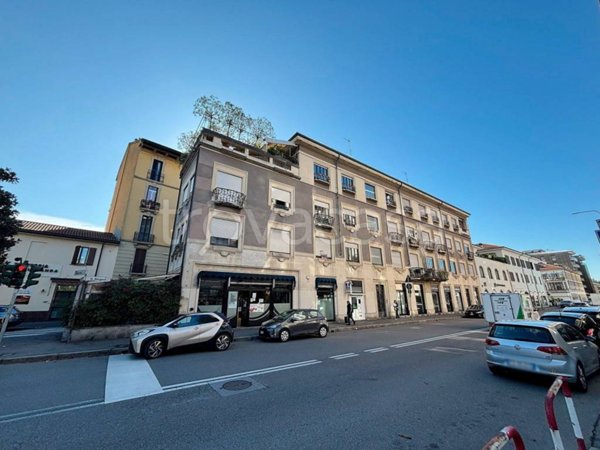 appartamento in vendita a Monza in zona Centro Storico