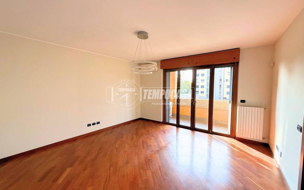 appartamento in vendita a Monza in zona Ospedale San Gerardo