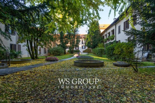 appartamento in vendita a Monza in zona Centro Storico