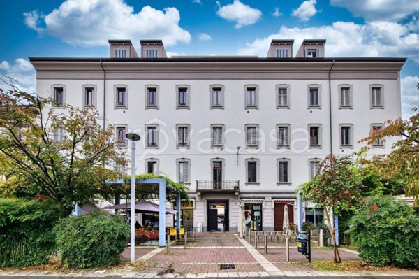 appartamento in vendita a Monza in zona Centro Storico