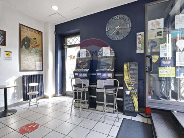 negozio in vendita a Monza