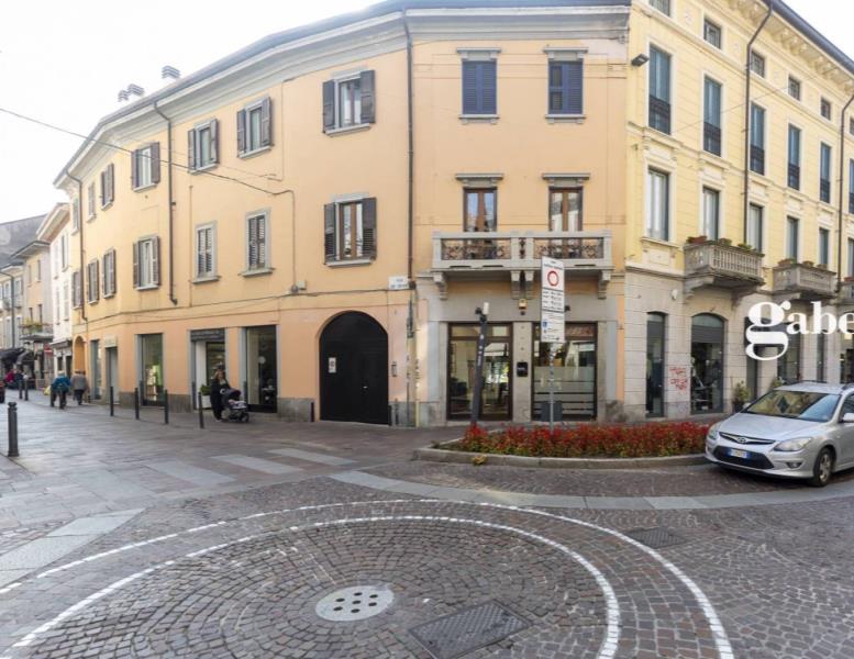 negozio in vendita a Monza