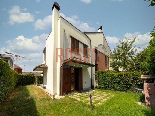 appartamento in vendita a Monza in zona Centro Storico