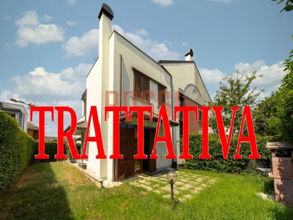 appartamento in vendita a Monza in zona Centro Storico